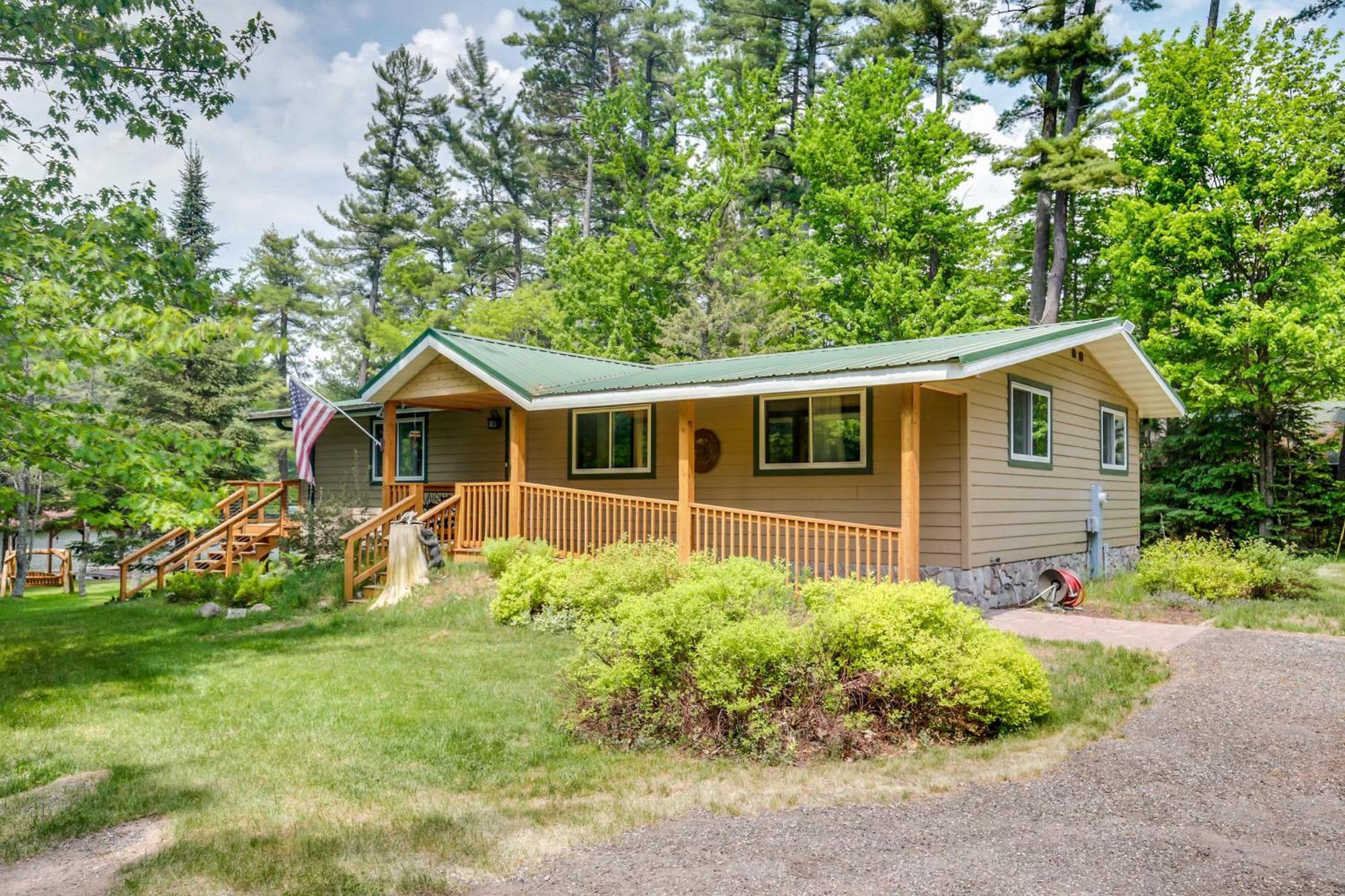 Waterfront Eagle River Home With Dock And Fire Pit! Exterior foto