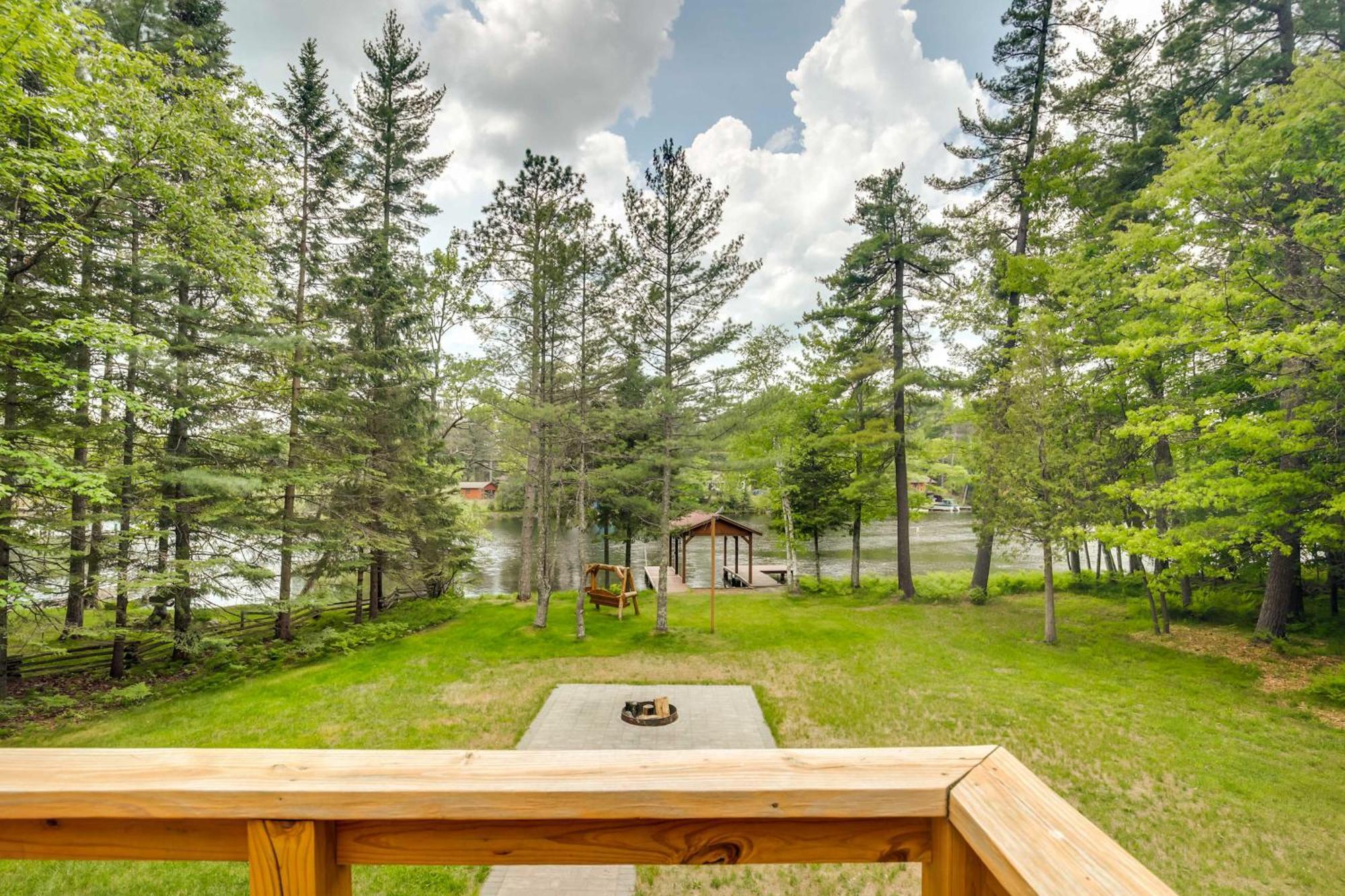 Waterfront Eagle River Home With Dock And Fire Pit! Exterior foto